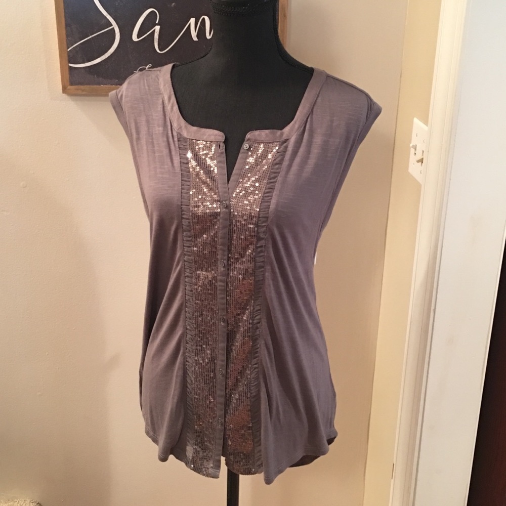 Sleeveless American Eagle top
